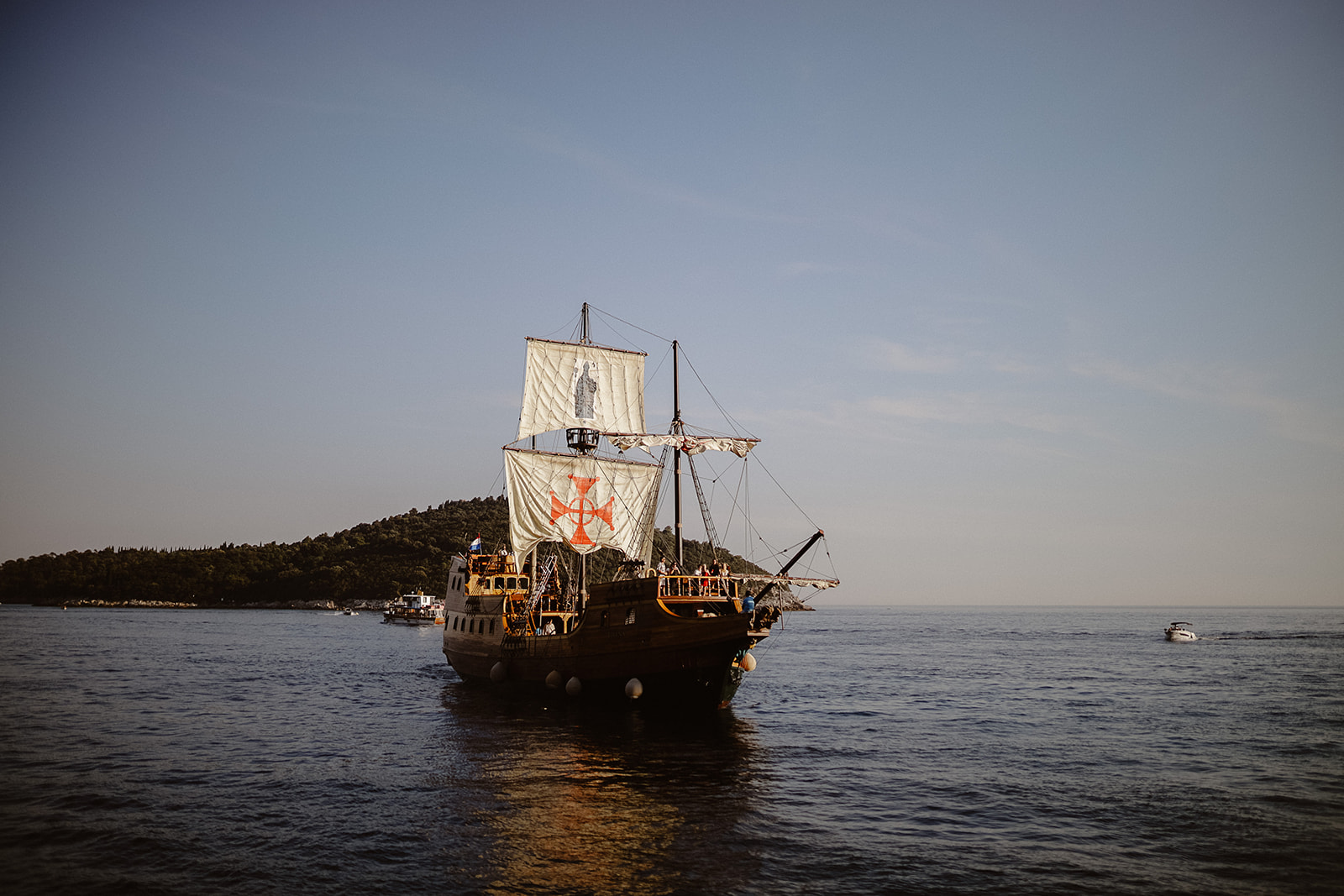 Sunset beach Dubrovnik wedding ideas 163 | Croatia Elopement Photographer and Videographer